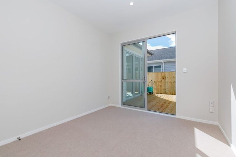 Photo of property in 14 Ropere Street, Kumeu, 0810