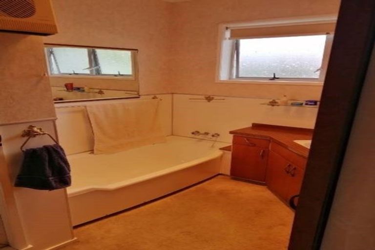 Photo of property in 2/123 Kamo Road, Kensington, Whangarei, 0112