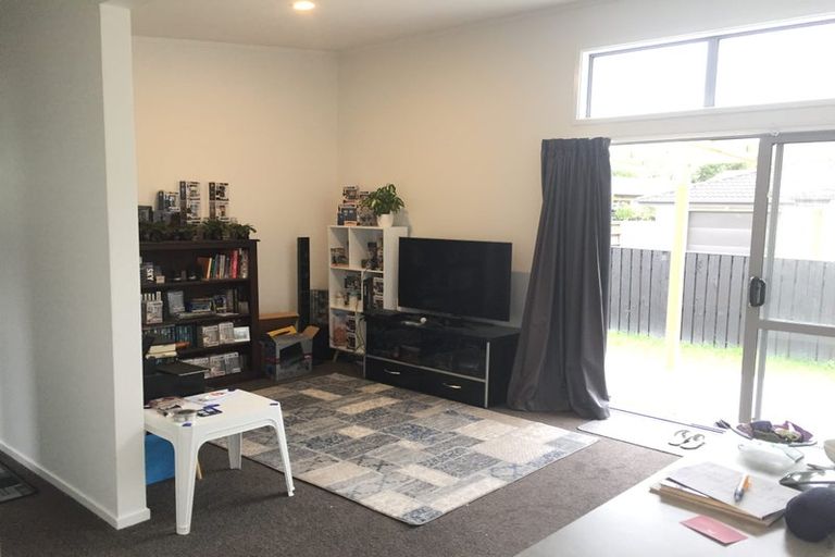 Photo of property in 337 Swanson Road, Ranui, Auckland, 0612
