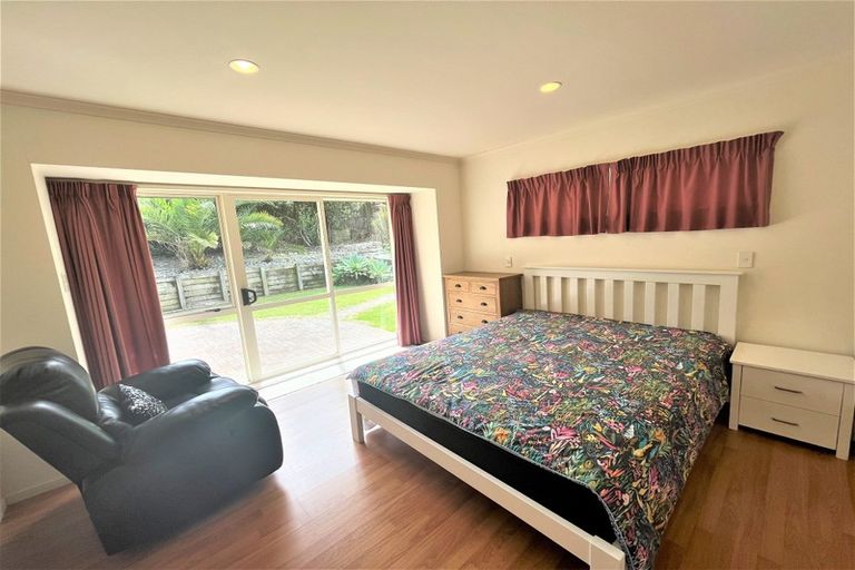Photo of property in 24 Stewart Gibson Place, Manurewa, Auckland, 2105