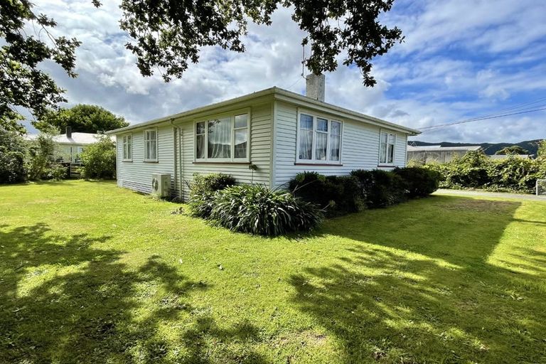 Photo of property in 20 Merton Street, Trentham, Upper Hutt, 5018