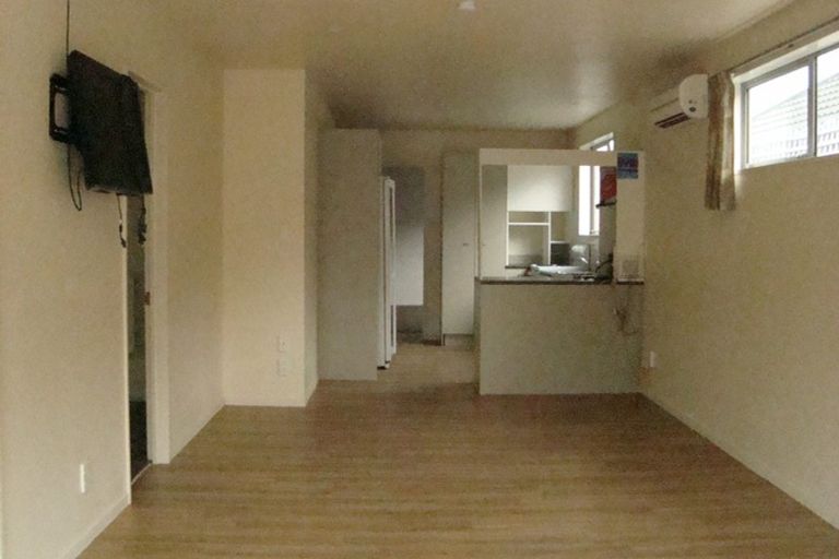 Photo of property in 5b Paeroa Street, Riccarton, Christchurch, 8041