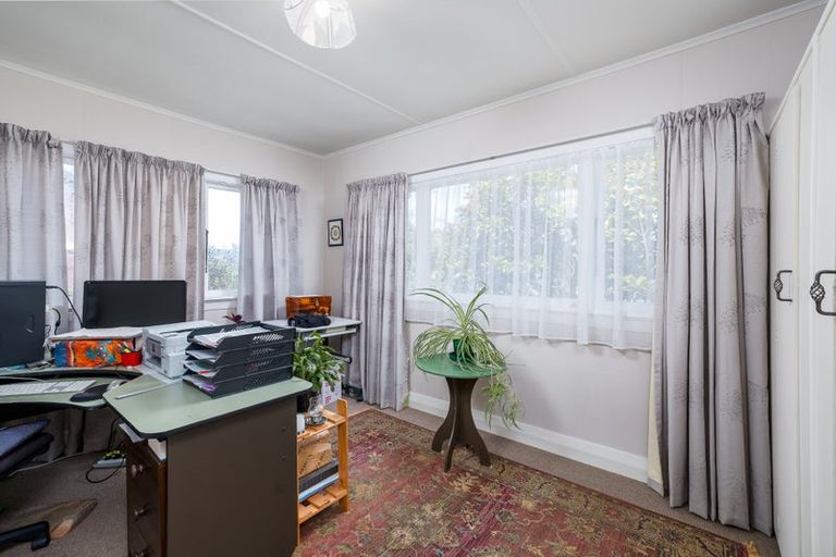 Photo of property in 8 Moorhouse Street, Waimate, 7924