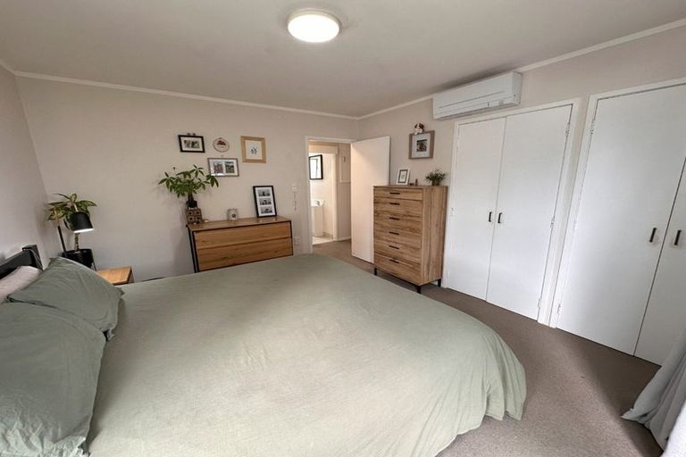 Photo of property in 1/10 Salem Place, Torbay, Auckland, 0630