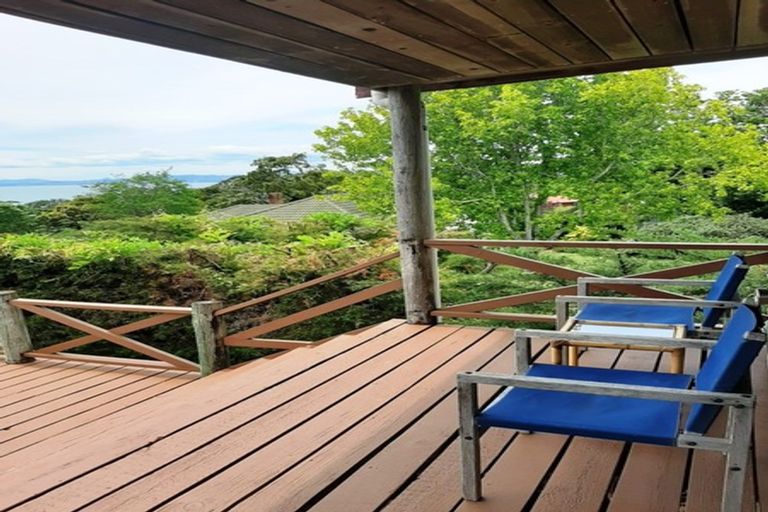 Photo of property in 169 Howard Road, Orere Point, Papakura, 2585