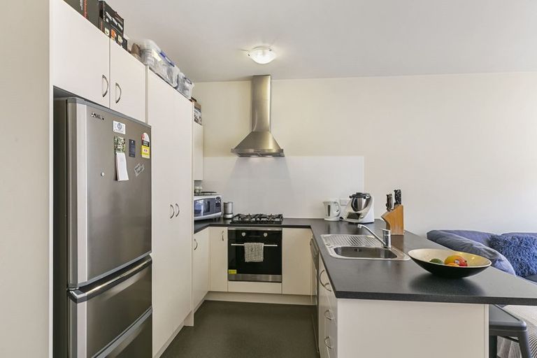 Photo of property in 91 Queens Drive, Lyall Bay, Wellington, 6022