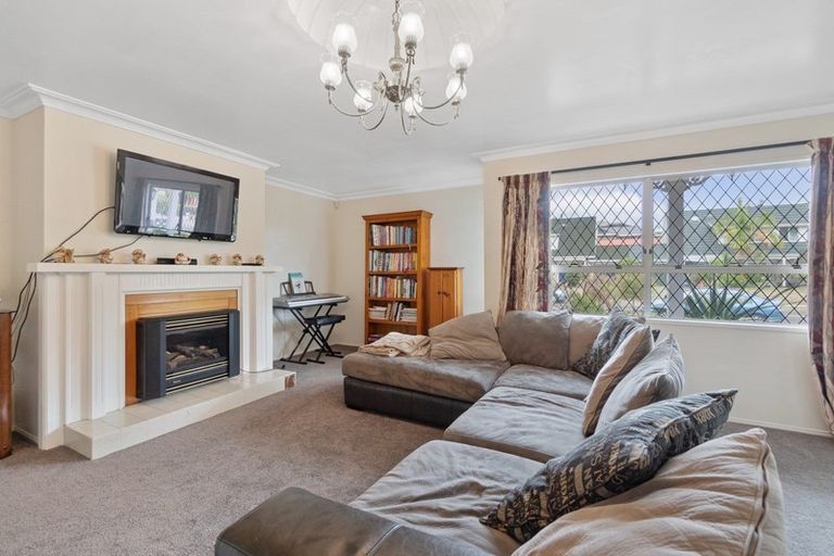 Photo of property in 27 Madill Road, St Andrews, Hamilton, 3200