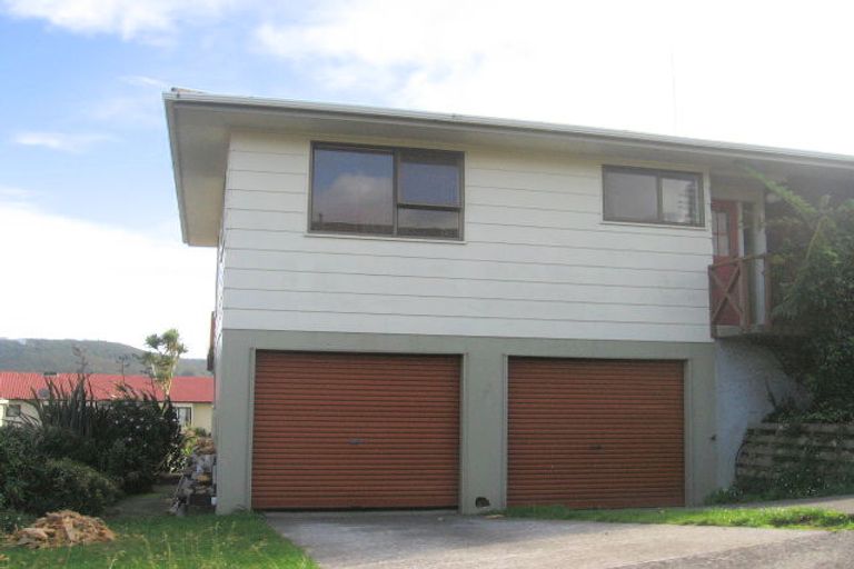 Photo of property in 14 Langwell Place, Papakowhai, Porirua, 5024