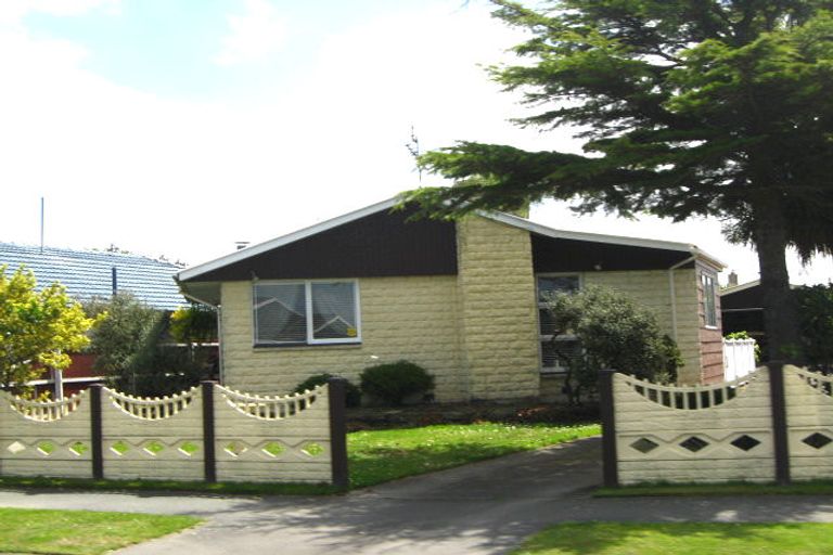 Photo of property in 49 Stanton Crescent, Hoon Hay, Christchurch, 8025