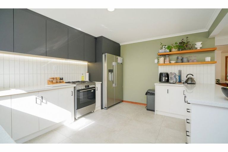 Photo of property in 11 Taiepa Road, Otatara, Invercargill, 9879