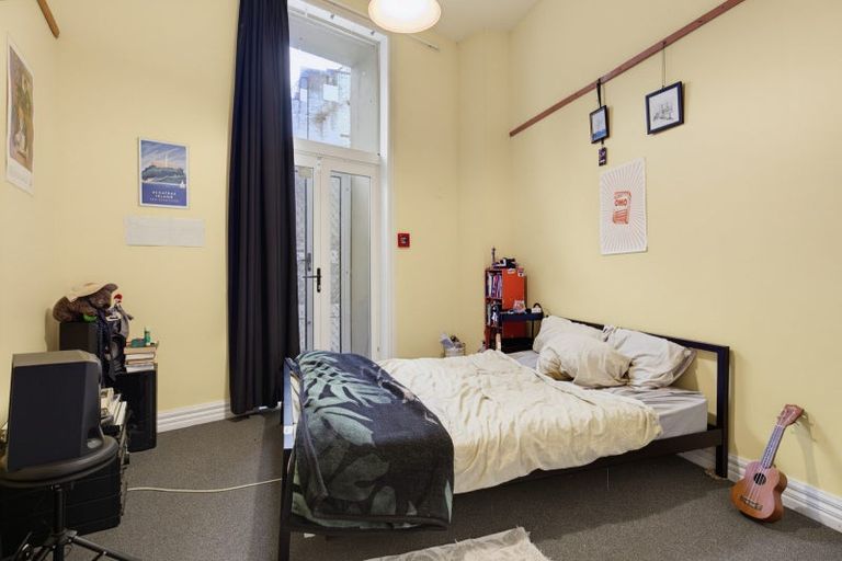 Photo of property in Columbia Apartments, 2/32 Cuba Street, Te Aro, Wellington, 6011