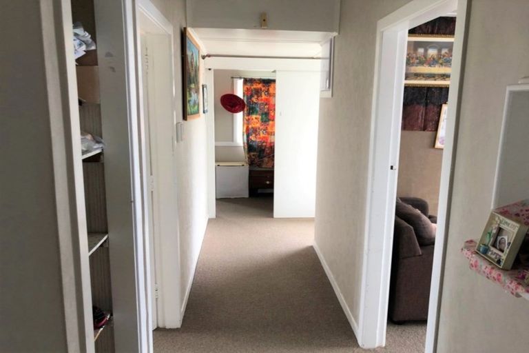 Photo of property in 14 King Street, Waitara, 4320