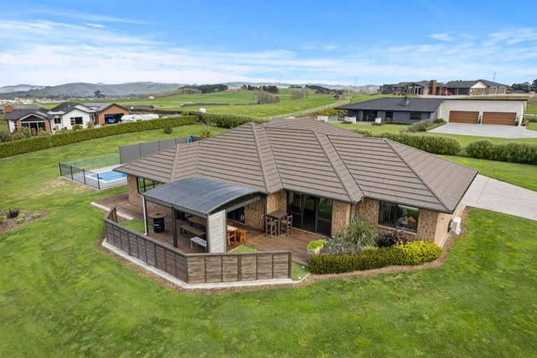 Photo of property in 23 Sunridge Park Road, Morrinsville, 3375