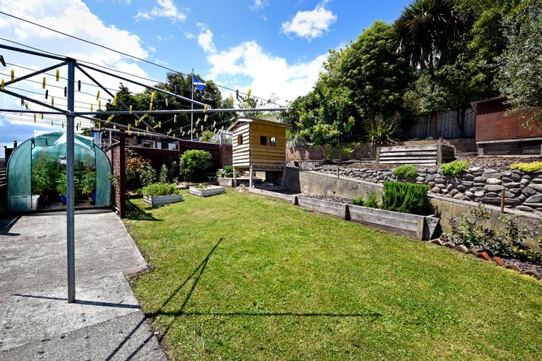 Photo of property in 64 Toi Toi Street, Toi Toi, Nelson, 7010