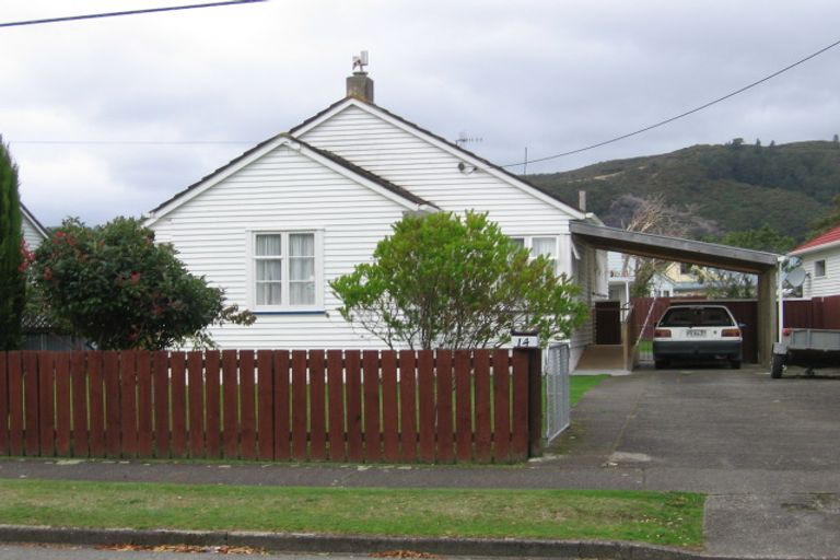 Photo of property in 14 Lockwood Crescent, Taita, Lower Hutt, 5011