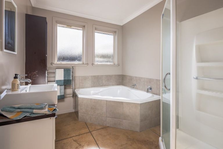 Photo of property in 46 Palliser Drive, Huntington, Hamilton, 3210