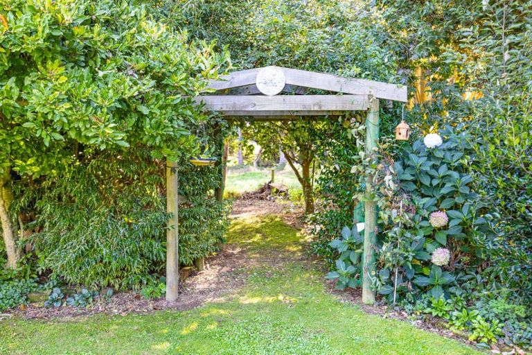 Photo of property in 65 Range Road, Woodville, 4997