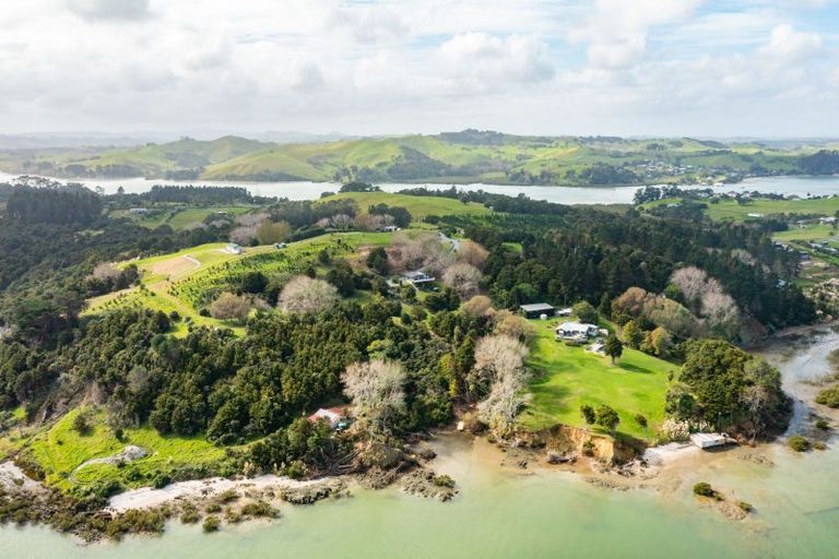 Photo of property in 530a Pahi Road, Pahi, Paparoa, 0571