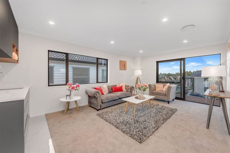 Photo of property in 27 Koromeke Street, Flat Bush, Auckland, 2019