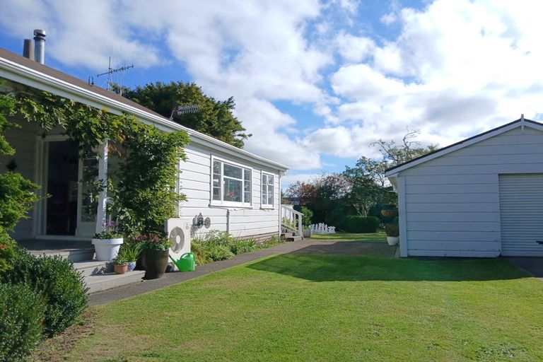 Photo of property in 165 Cambridge Street, Levin, 5510