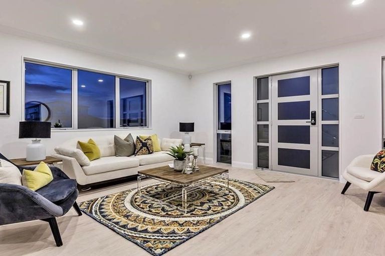 Photo of property in 10 Barque Rise, Long Bay, Auckland, 0630