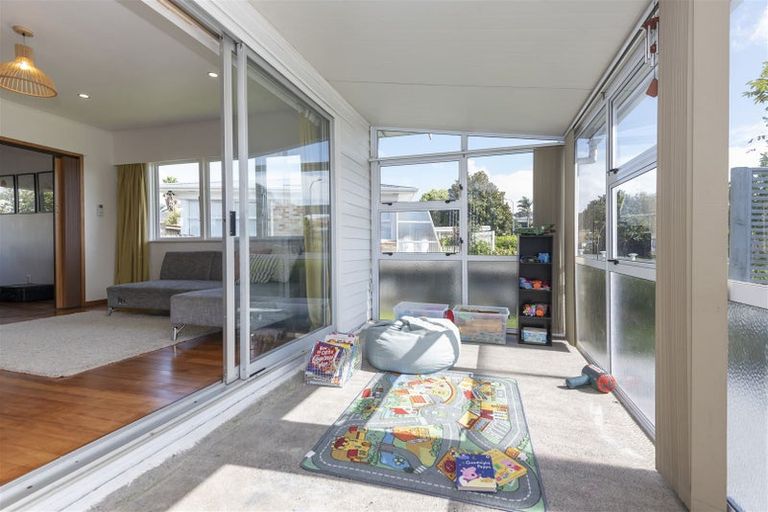 Photo of property in 39a Portadown Avenue, Pakuranga Heights, Auckland, 2010