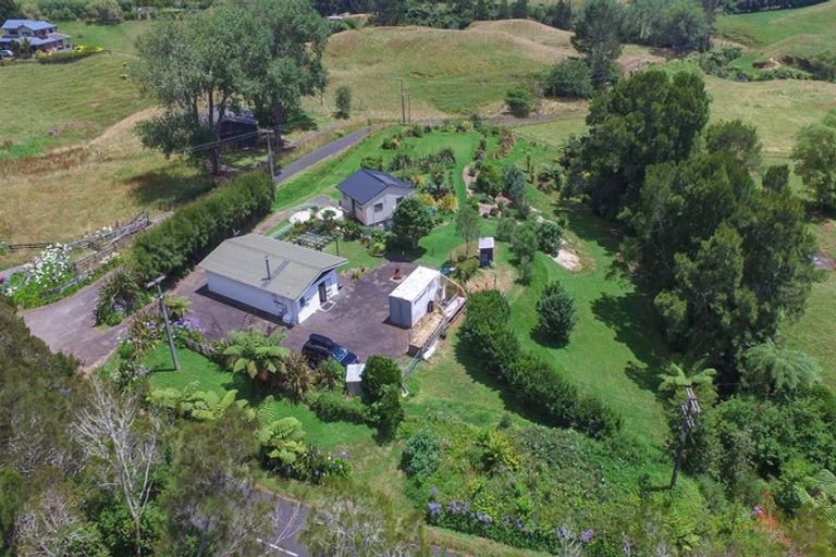 Photo of property in 590 Frankley Road, Hurworth, New Plymouth, 4371