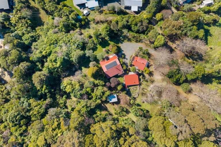 Photo of property in 810a Queen Charlotte Drive, Havelock, 7281