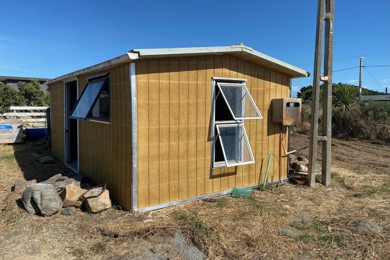 Photo of property in 82 Oki Street, Oreti Beach, Invercargill, 9879