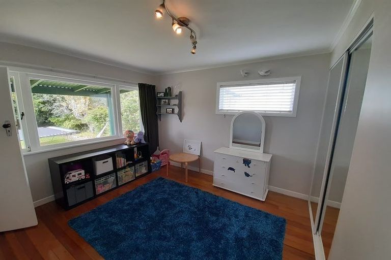Photo of property in 1/16 Lancaster Road, Beach Haven, Auckland, 0626