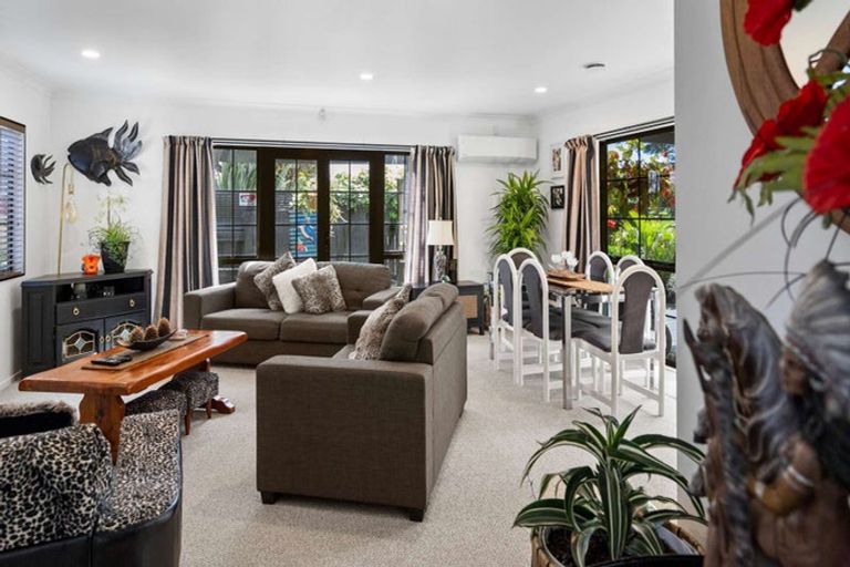 Photo of property in 1 Stonebridge Park Drive, Holdens Bay, Rotorua, 3010