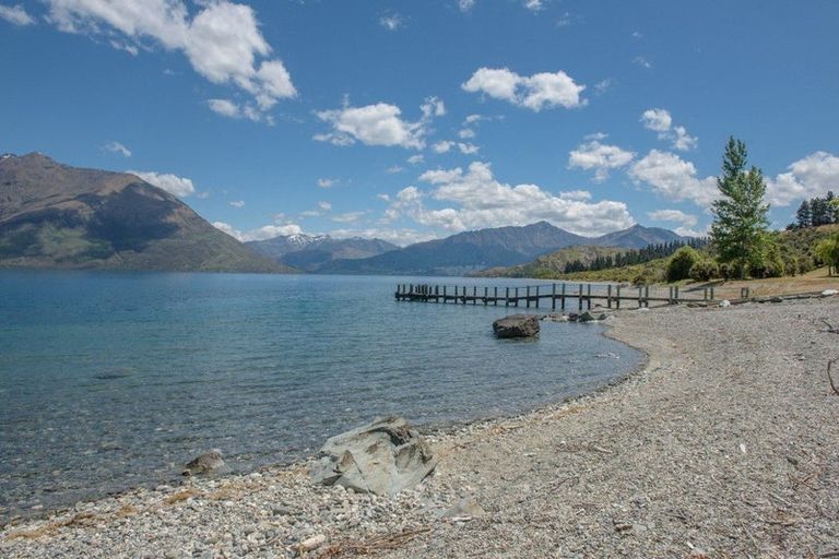 Photo of property in 2 Tasman Terrace, Drift Bay, Queenstown, 9371