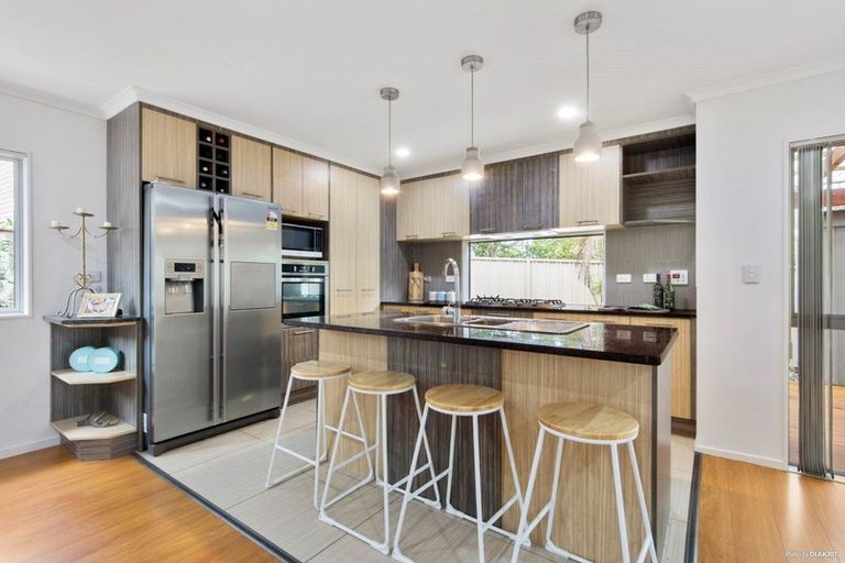 Photo of property in 41c Redoubt Road, Goodwood Heights, Auckland, 2105