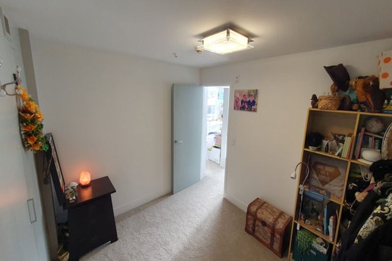 Photo of property in The Capital, 26/370 Oriental Parade, Oriental Bay, Wellington, 6011