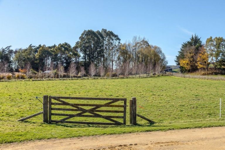 Photo of property in 1017b Longbush Road, Longbush, 5884