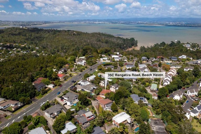 Photo of property in 2/35a Rangatira Road, Beach Haven, Auckland, 0626