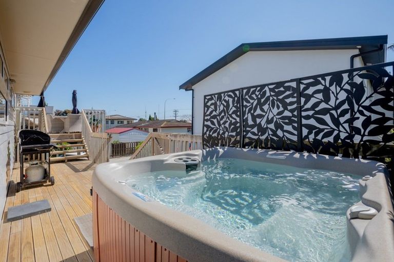 Photo of property in 1154b Papamoa Beach Road, Papamoa Beach, Papamoa, 3118