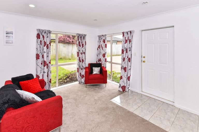 Photo of property in 96c Palmers Road, Clendon Park, Auckland, 2103