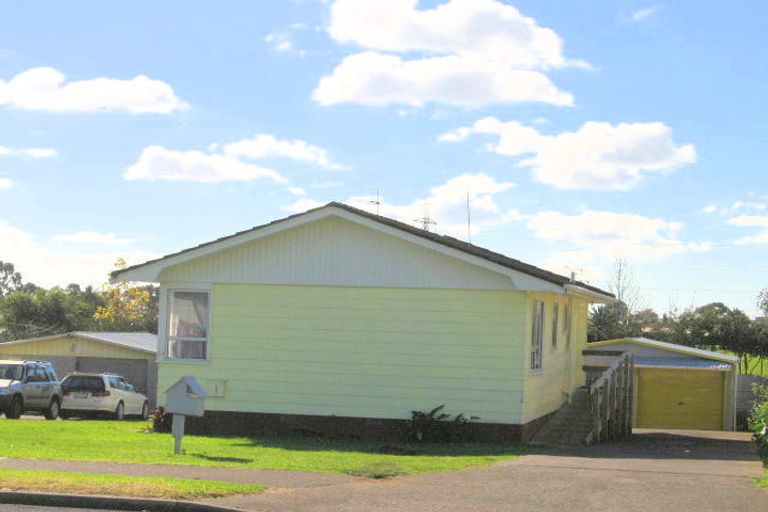 Photo of property in 64 Boundary Road, Clover Park, Auckland, 2019