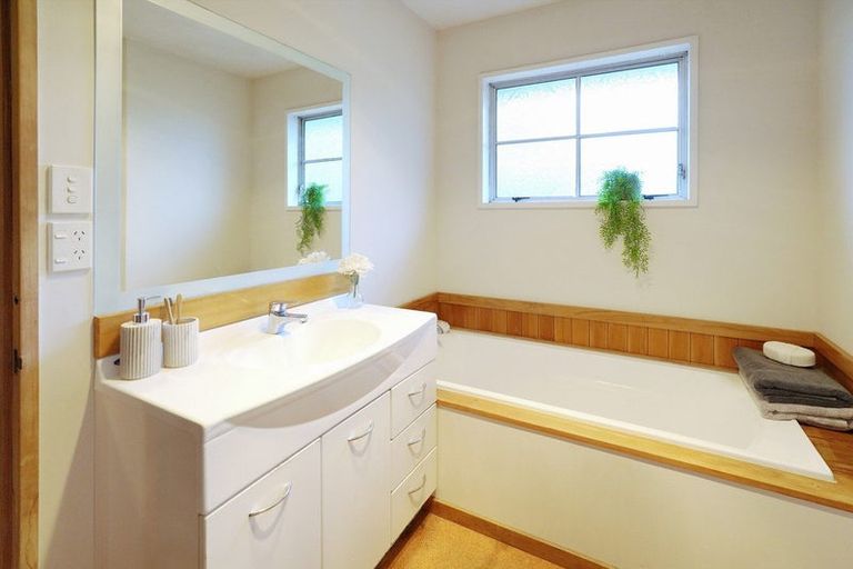 Photo of property in 40 Portman Street, Woolston, Christchurch, 8062