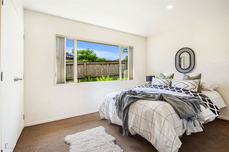 Photo of property in 15 Pyrite Street, Westgate, Auckland, 0614