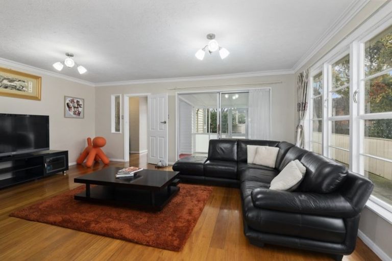 Photo of property in 162 Kings Crescent, Hutt Central, Lower Hutt, 5010