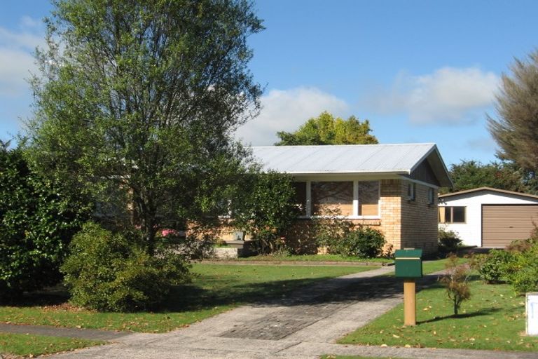 Photo of property in 19 Kenmore Place, Tokoroa, 3420