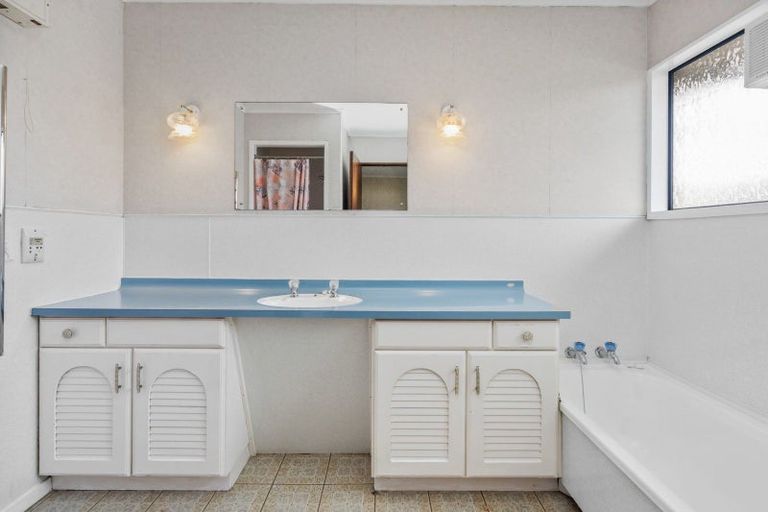 Photo of property in 3 Wrack Street, Kensington, Whangarei, 0112