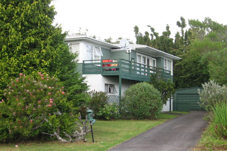 Photo of property in 18 Brennan Avenue, Te Atatu Peninsula, Auckland, 0610