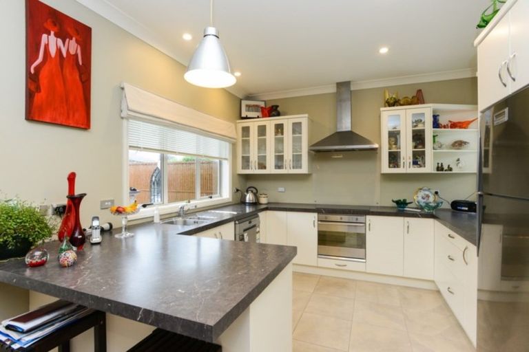 Photo of property in Heynes Place, 16 Heynes Place, Clive, 4102