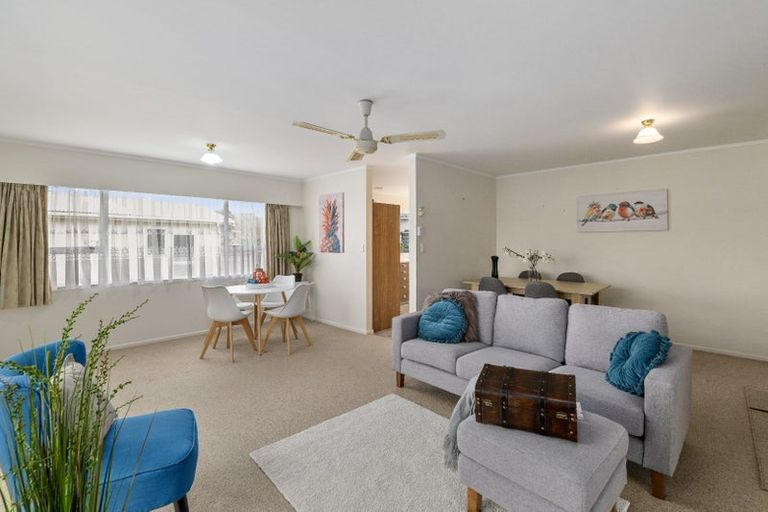 Photo of property in 2 Winslow Place, Levin, 5510