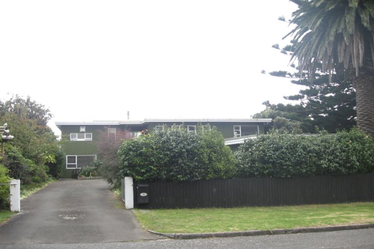 Photo of property in 12 Newry Road, Raumati Beach, Paraparaumu, 5032