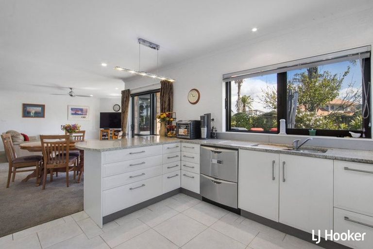 Photo of property in 3 Athenree Heights, Athenree, Katikati, 3177