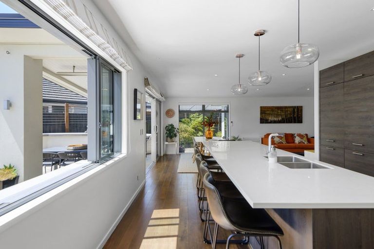 Photo of property in 10 Horseshoe Lake Road, Burwood, Christchurch, 8061